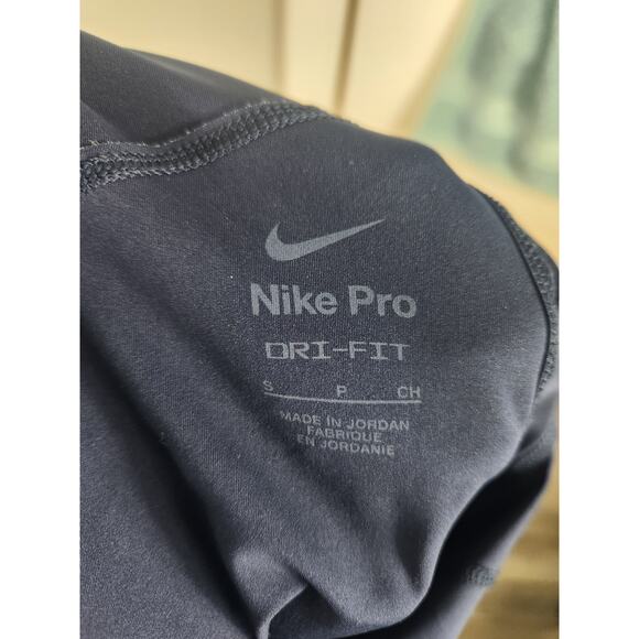 Nike Pro Compression Shorts Women's Small - Picture 3 of 3